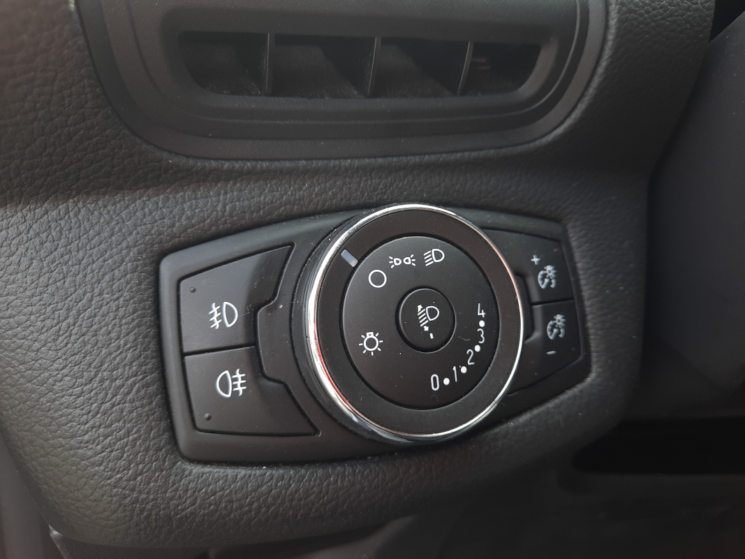 Ford B-Max — 10