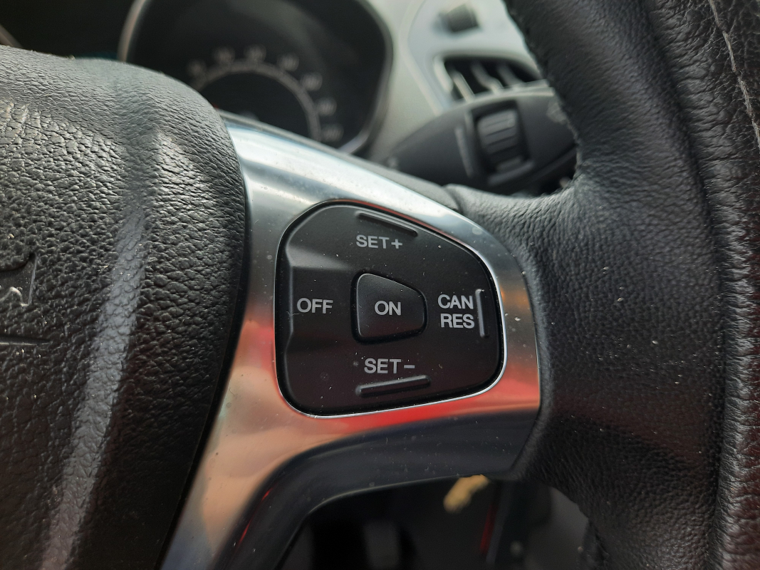 Ford B-Max — 12