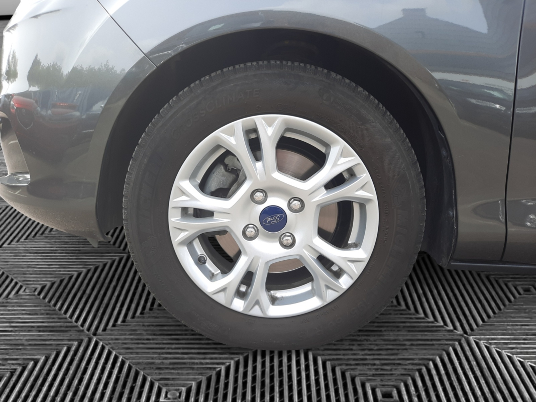 Ford B-Max — 26