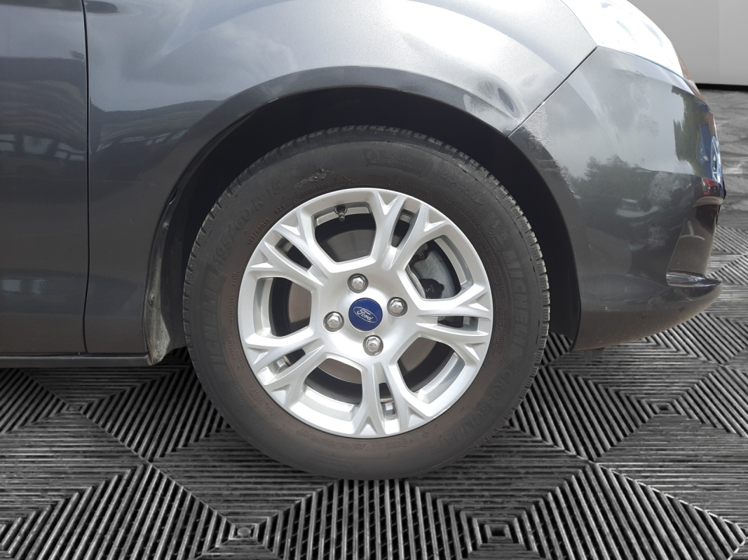 Ford B-Max — 27