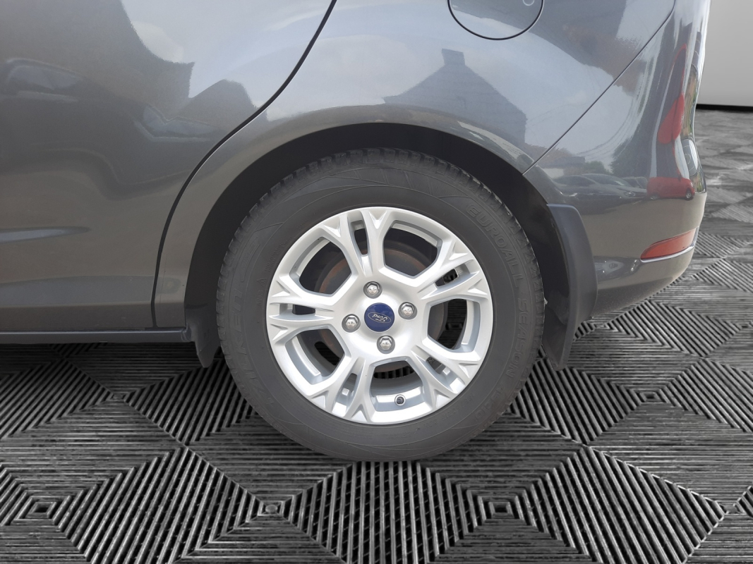 Ford B-Max — 28