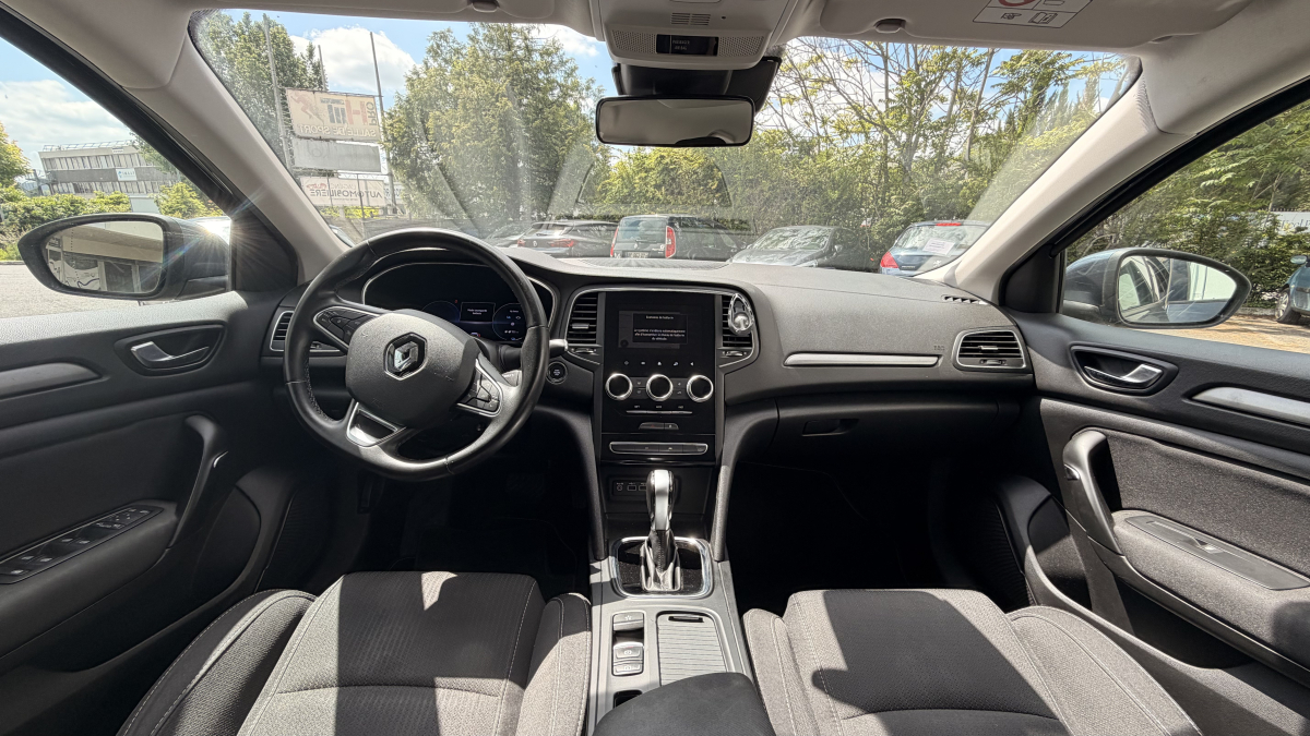 Renault Megane — 16