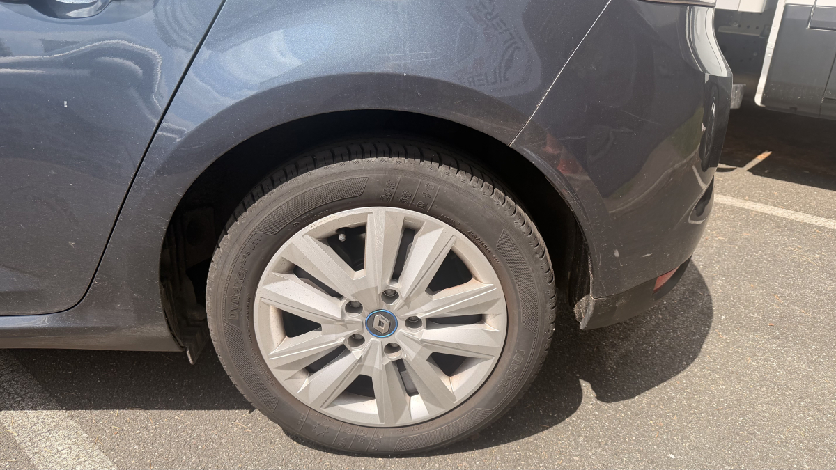Renault Megane — 19