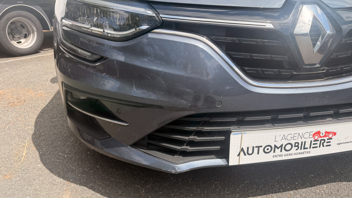 Renault Megane — 25
