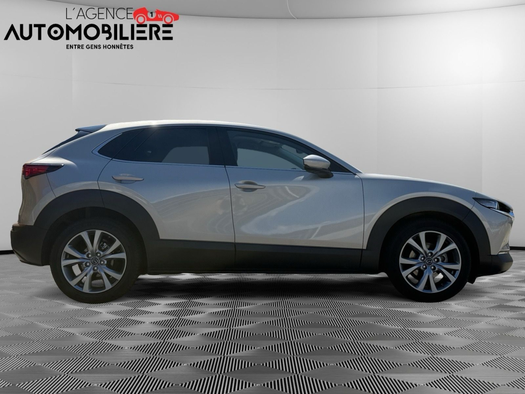 Mazda CX-30 — 4