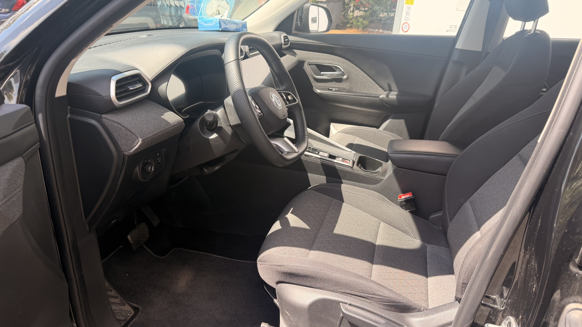 MG ZS — 9