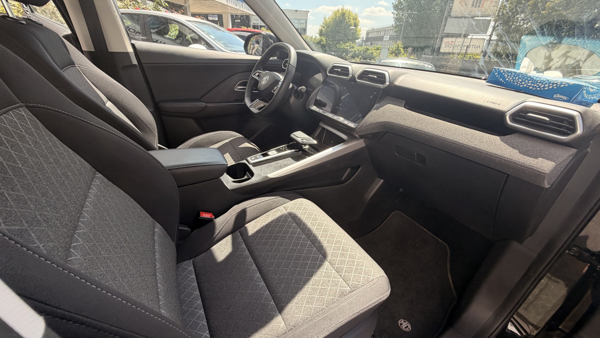 MG ZS — 12
