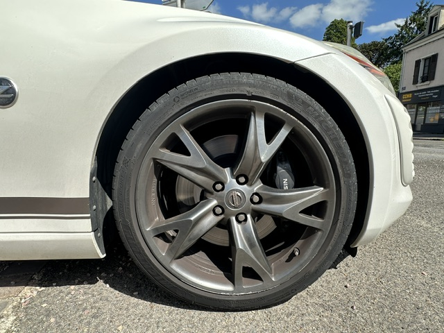Nissan 370 Z — 19