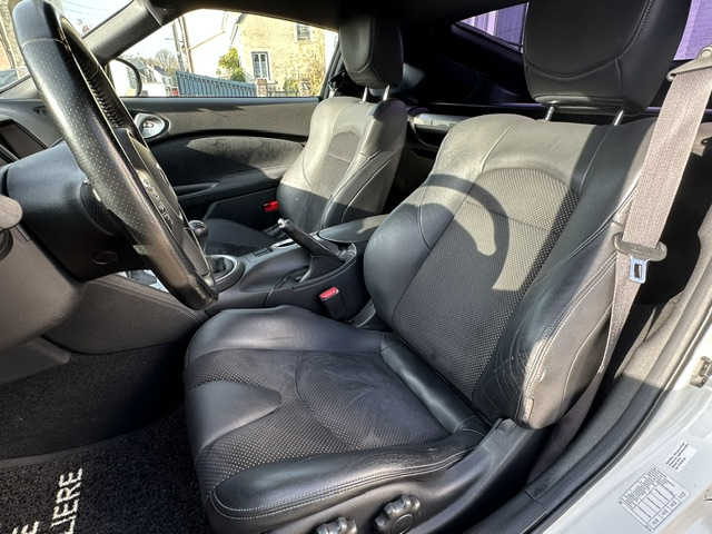 Nissan 370 Z — 7