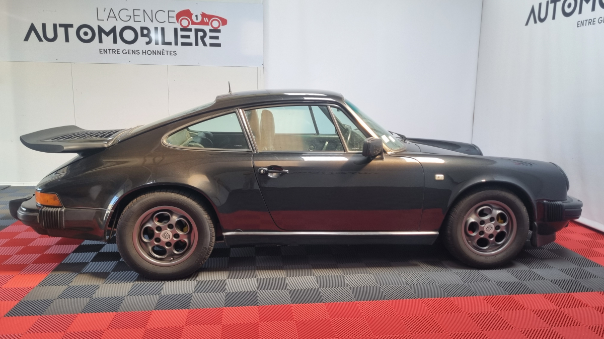 Porsche 911 — 4