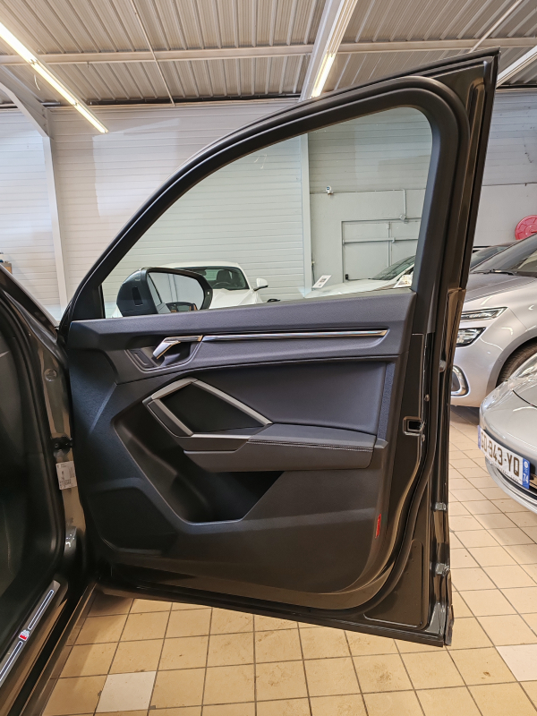 Audi Q3 — 31