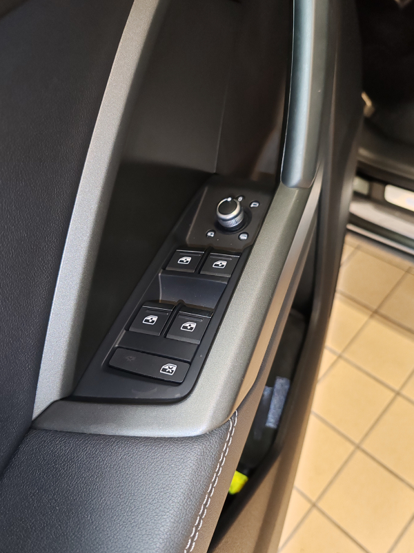 Audi Q3 — 24
