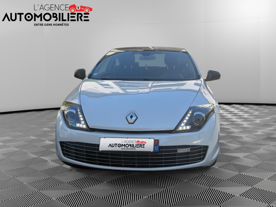 Renault Laguna Coupé — 5