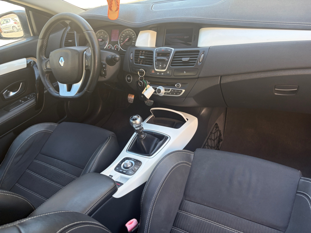 Renault Laguna Coupé — 12
