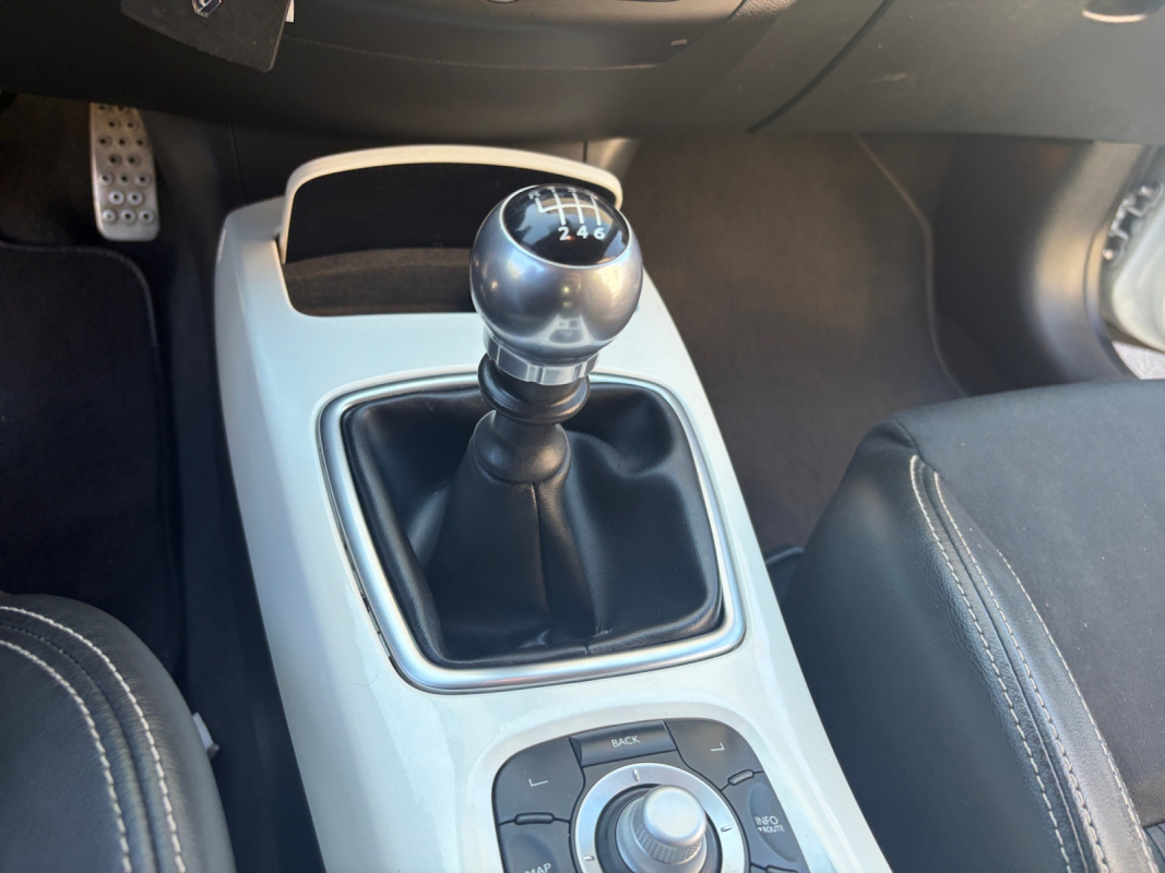 Renault Laguna Coupé — 22