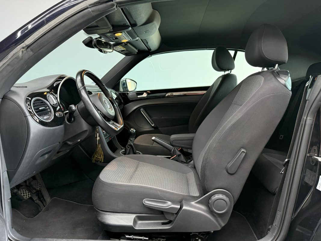 Volkswagen Beetle — 16