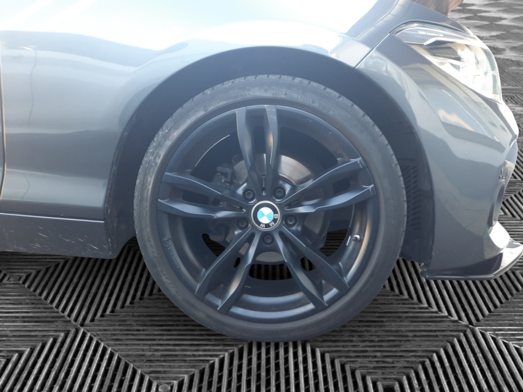 Bmw Série 1 — 28