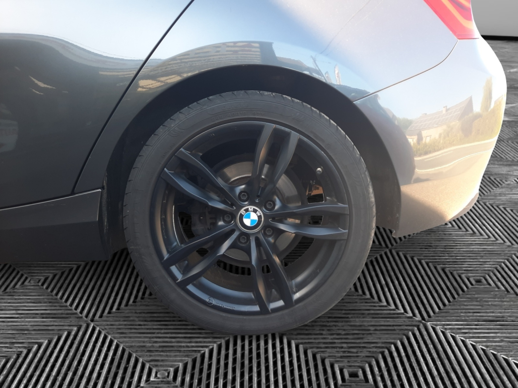 Bmw Série 1 — 30