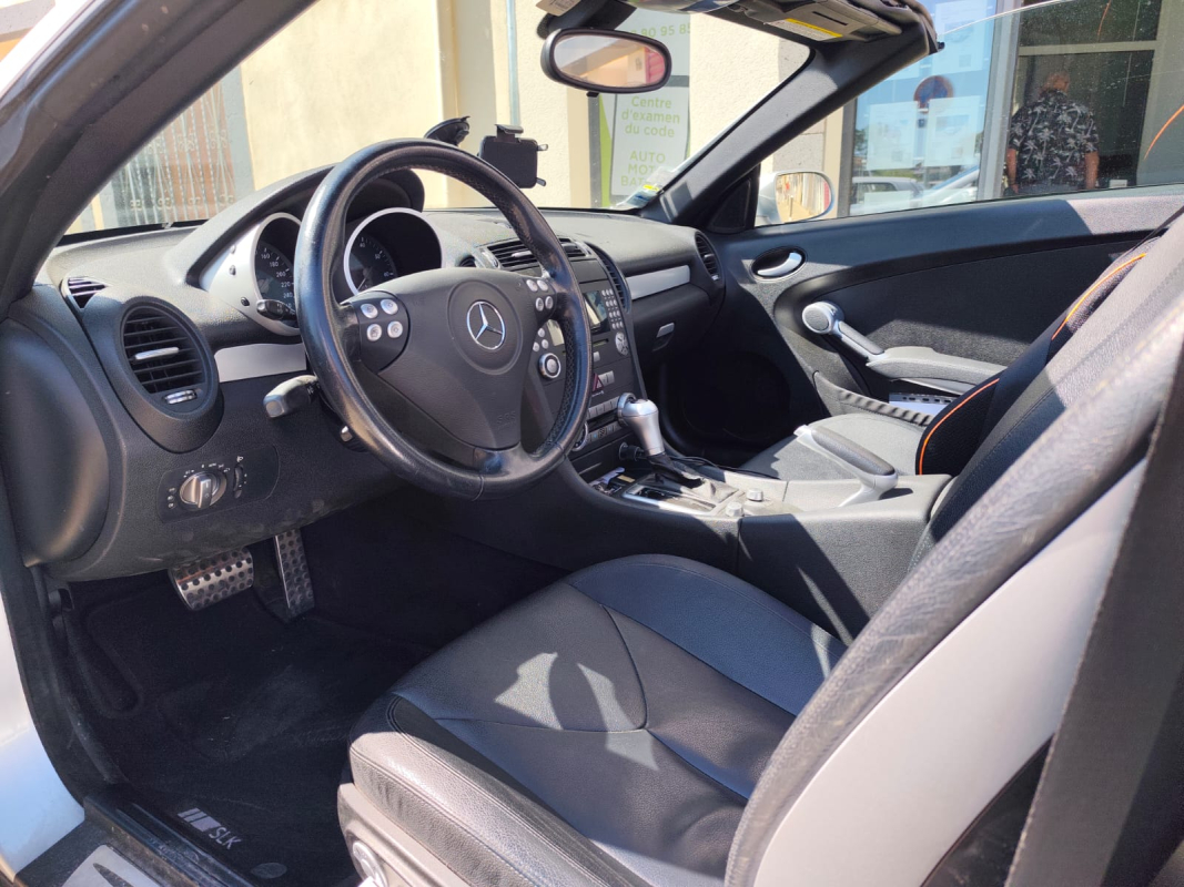 Mercedes SLK — 11