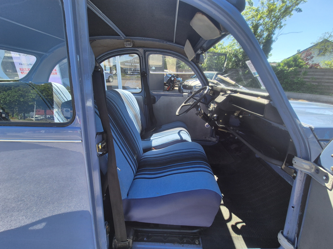 Citroen 2CV — 13