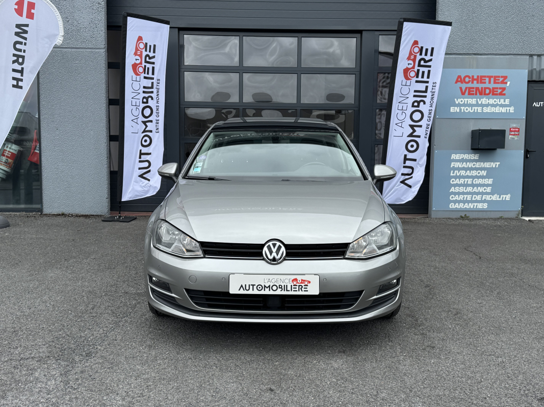 Volkswagen Golf — 2