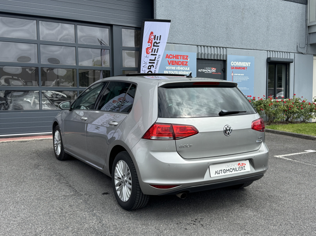 Volkswagen Golf — 6