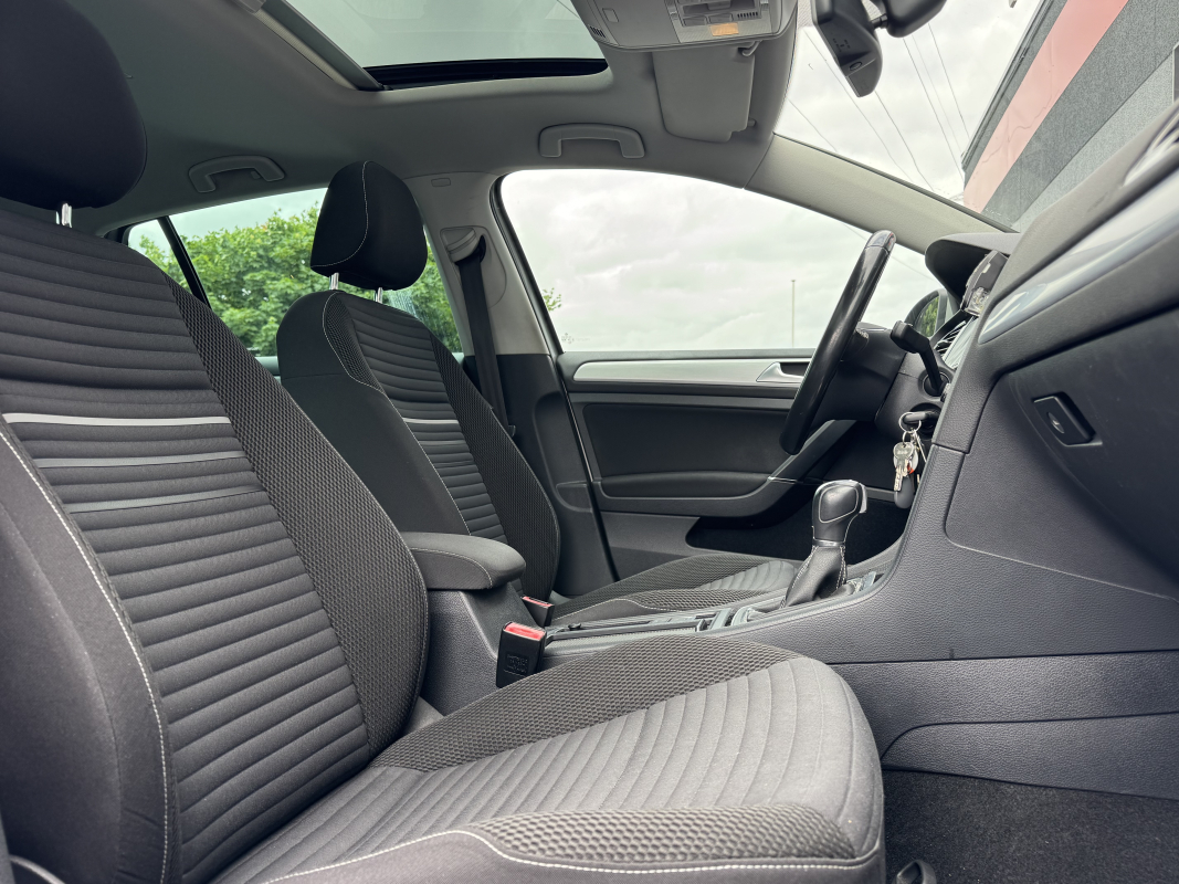 Volkswagen Golf — 11