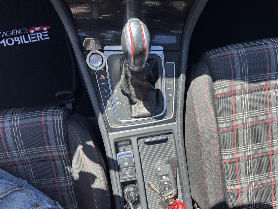 Volkswagen Golf — 13