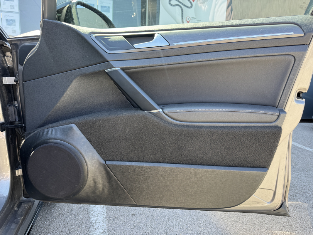 Volkswagen Golf — 22