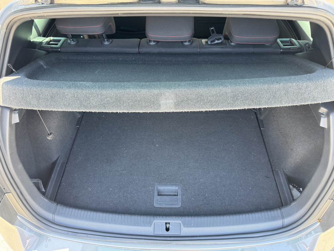 Volkswagen Golf — 19
