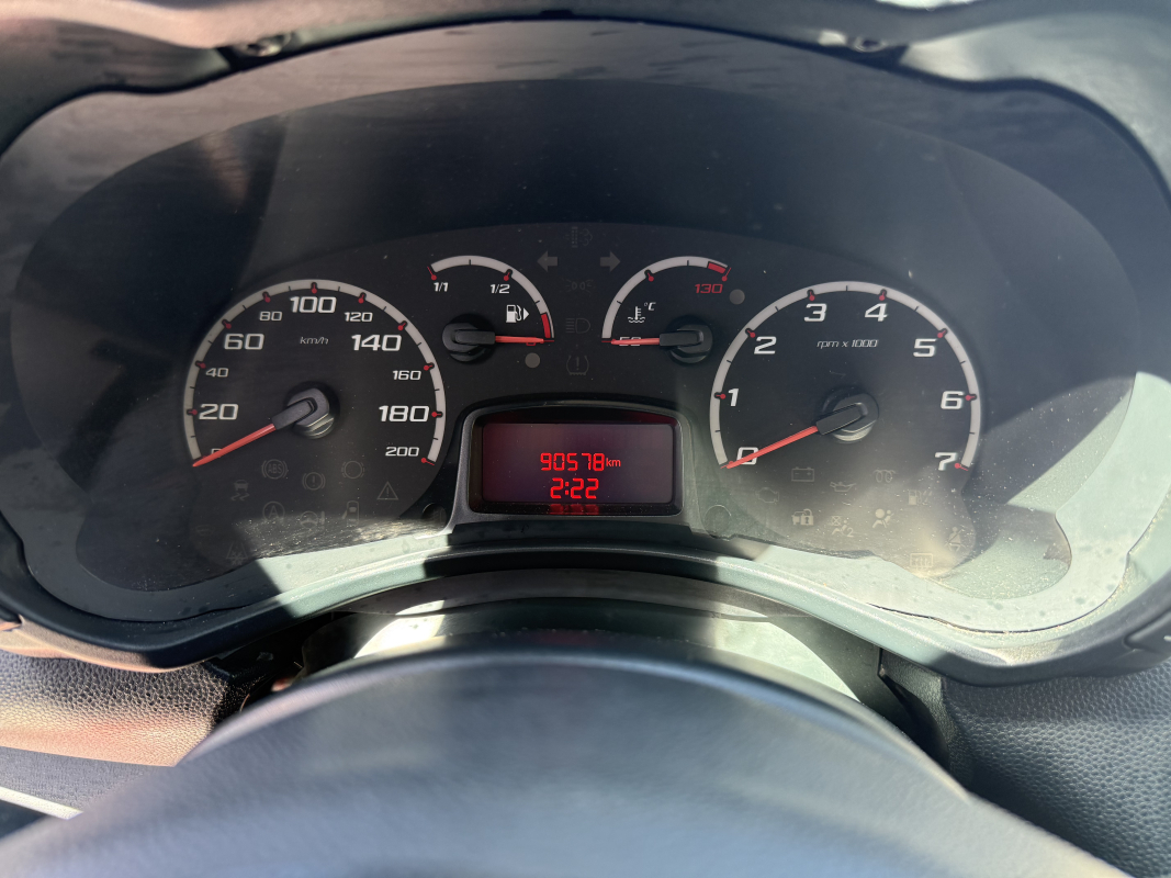 Ford Ka — 12