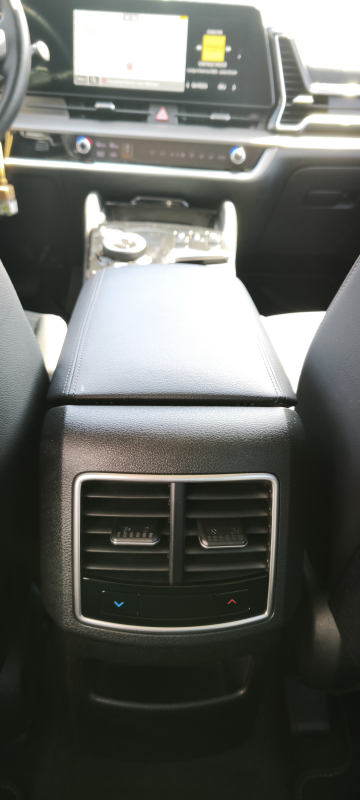 Kia Sportage — 24