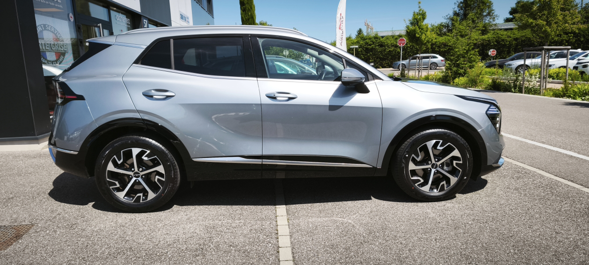 Kia Sportage — 8