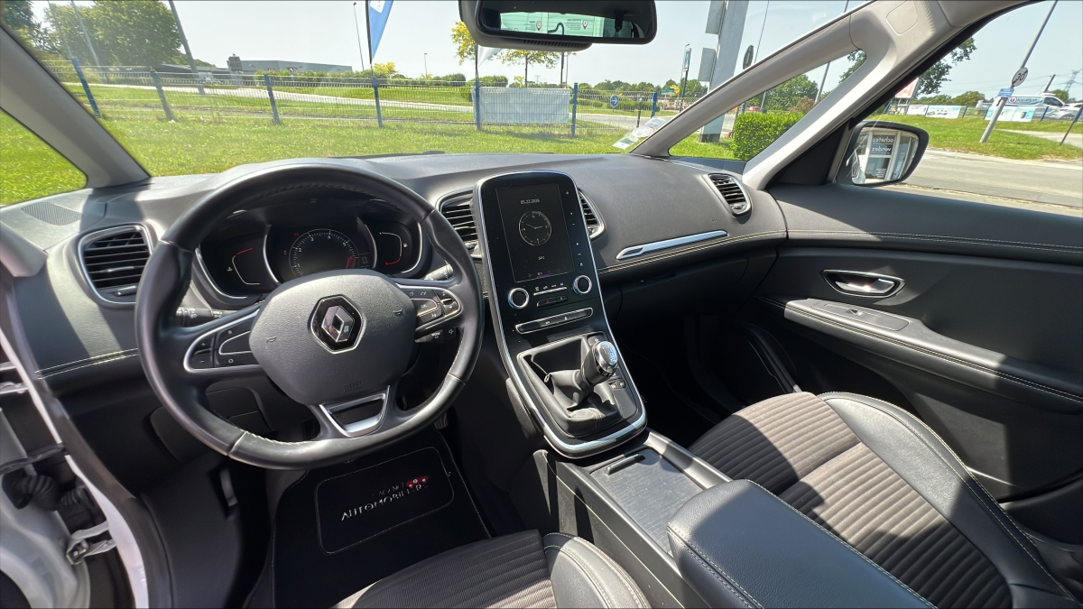 Renault Scenic — 15