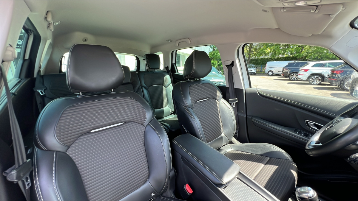 Renault Scenic — 19