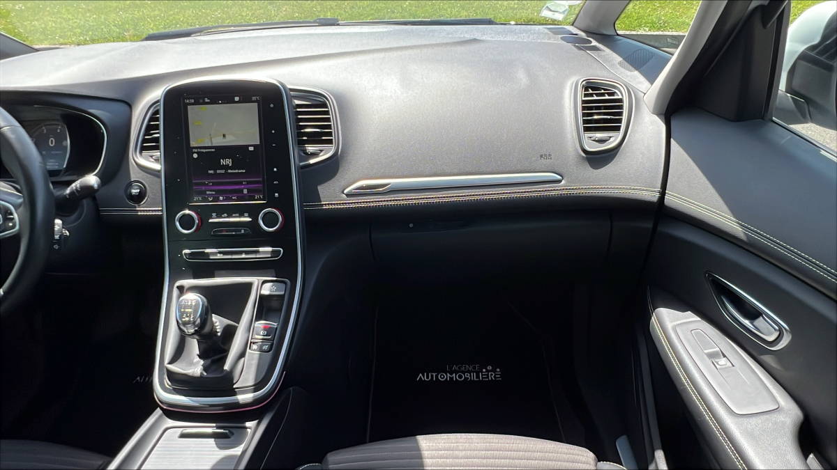 Renault Scenic — 25