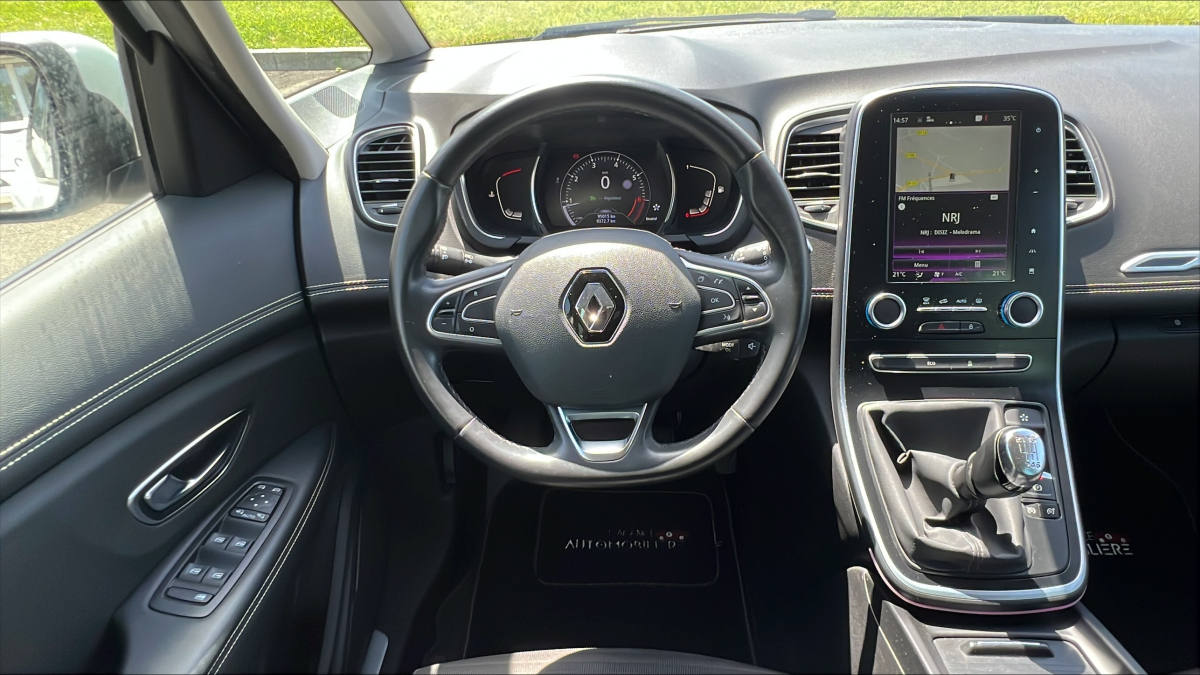 Renault Scenic — 24