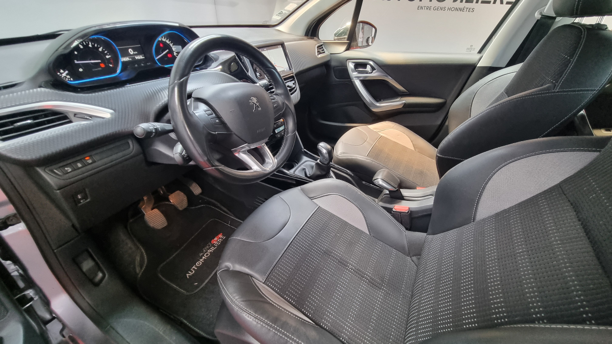 Peugeot 2008 — 13