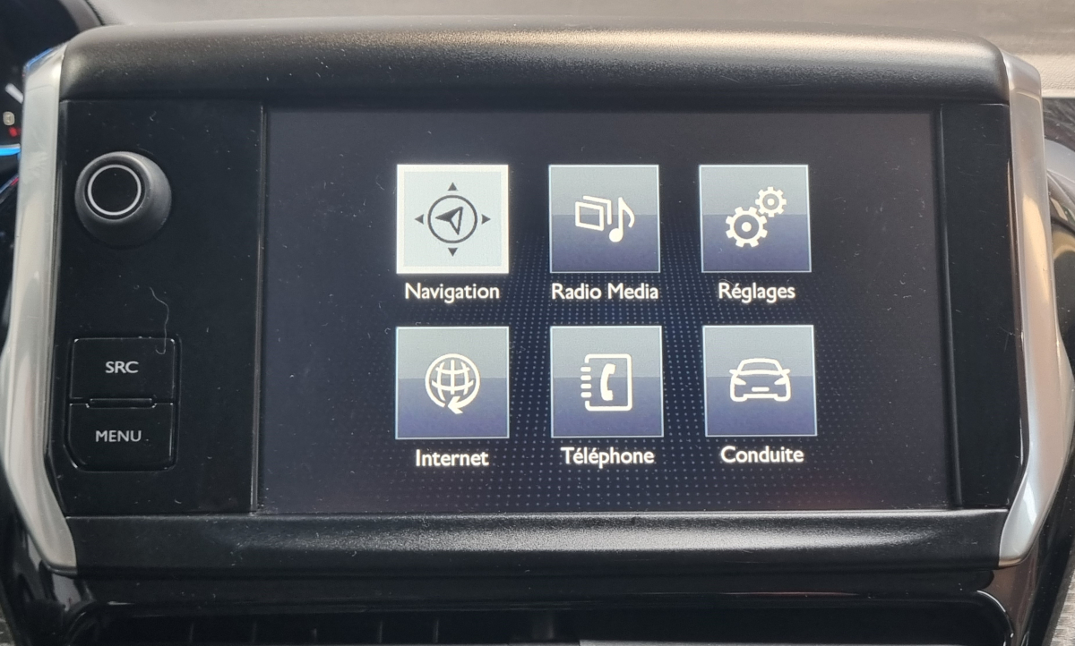 Peugeot 2008 — 25