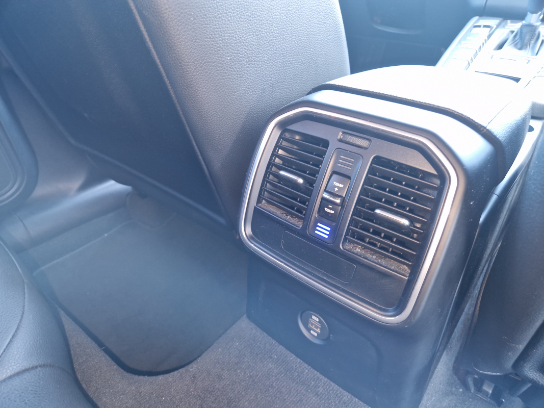 Porsche Macan — 19