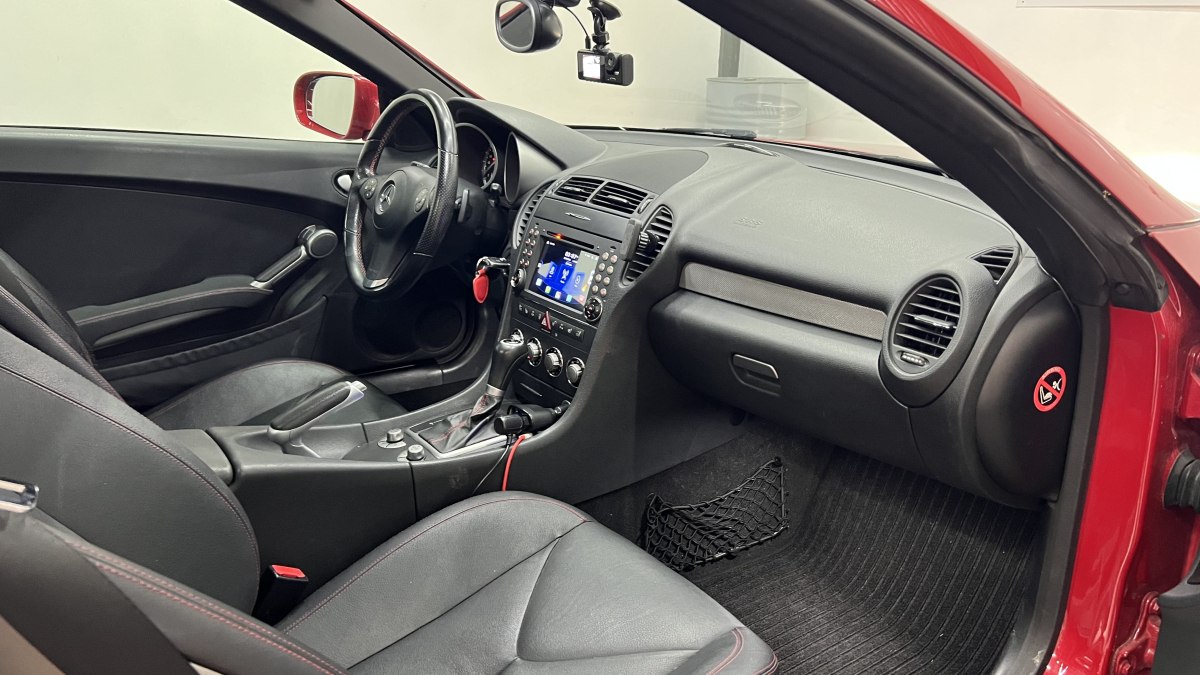 Mercedes SLK — 10