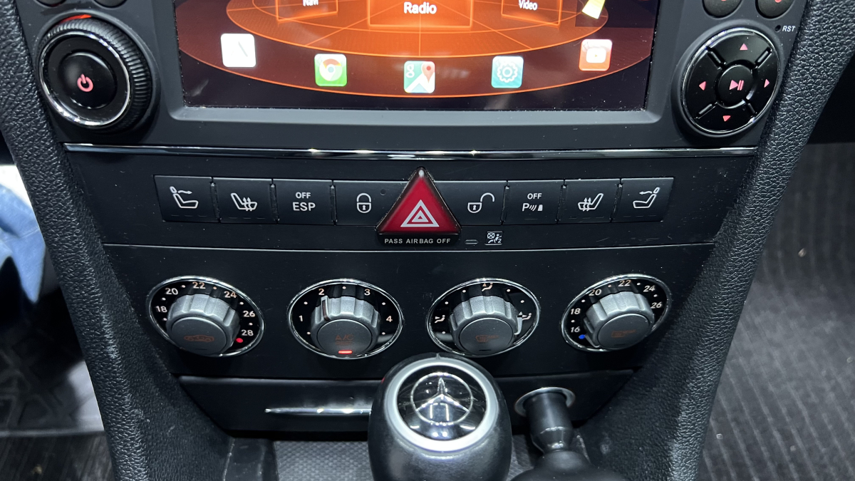 Mercedes SLK — 26