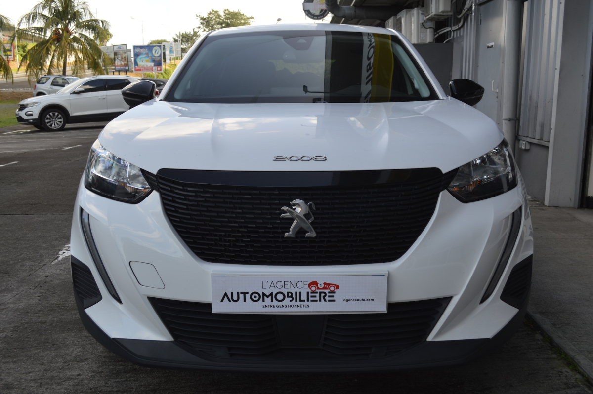 Peugeot 2008 — 3