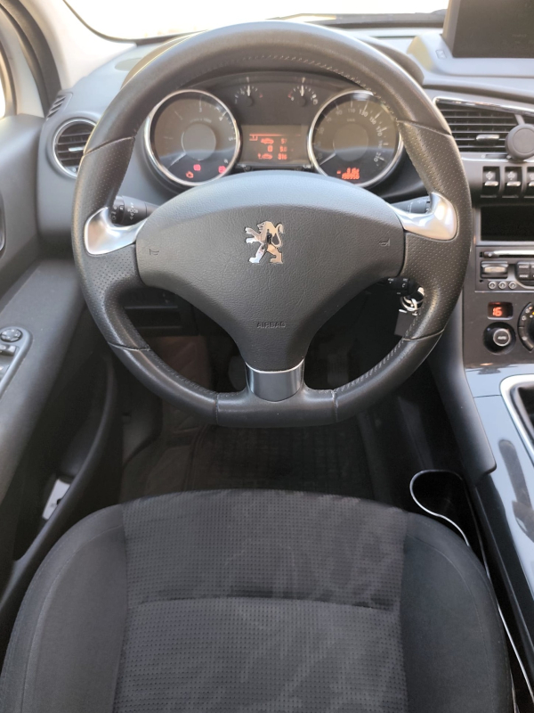 Peugeot 3008 — 19