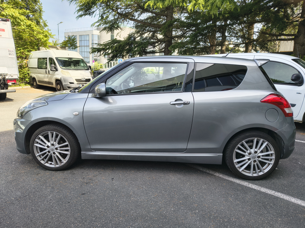 Suzuki Swift — 4