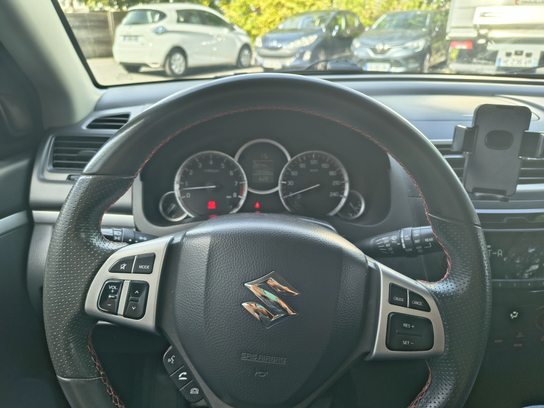 Suzuki Swift — 12
