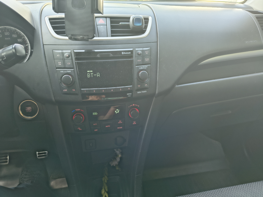 Suzuki Swift — 13