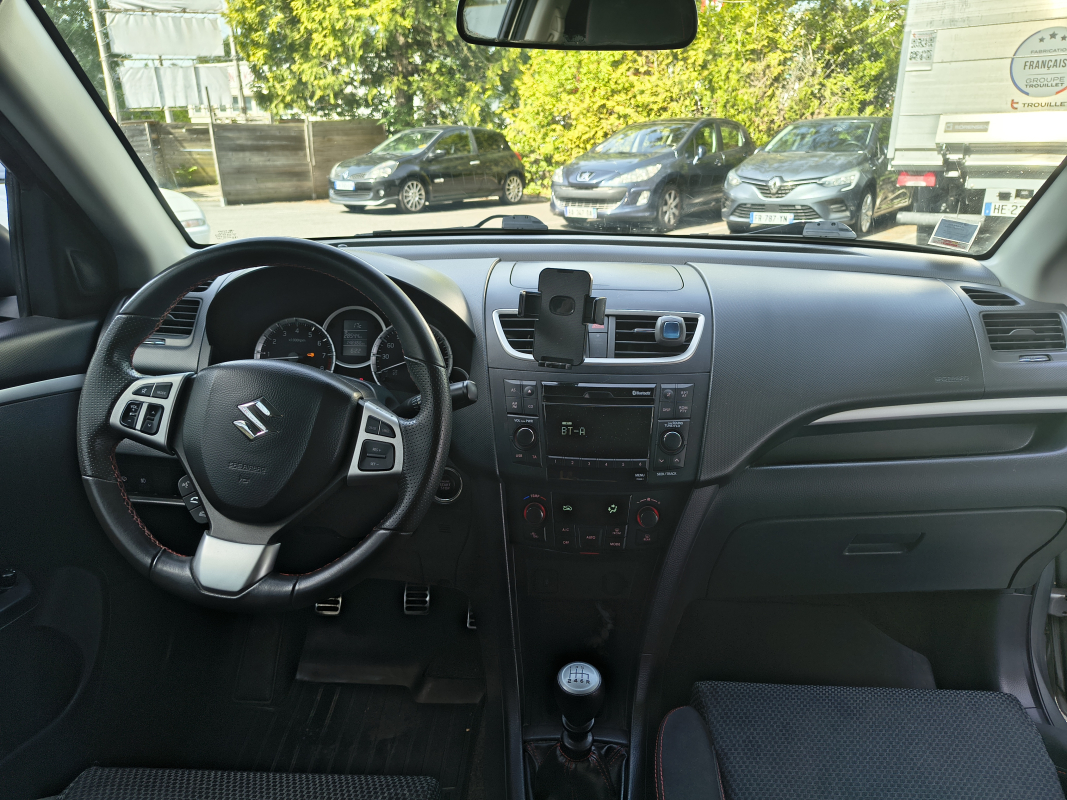 Suzuki Swift — 17