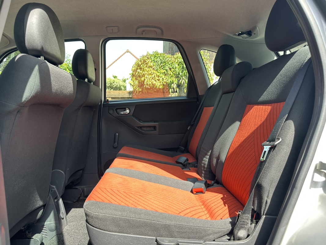 Opel Meriva — 27