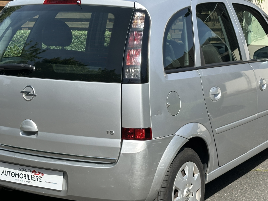 Opel Meriva — 36